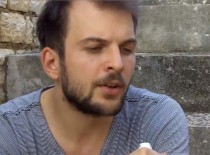 Nils Frahm (de) – Interview at Dimensions Festival 2014